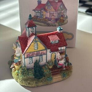 The bunny family village rabbit railway 1997 Easter figurine comes with box!